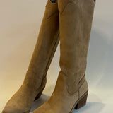 Huck Knee-High Boot - Apricot