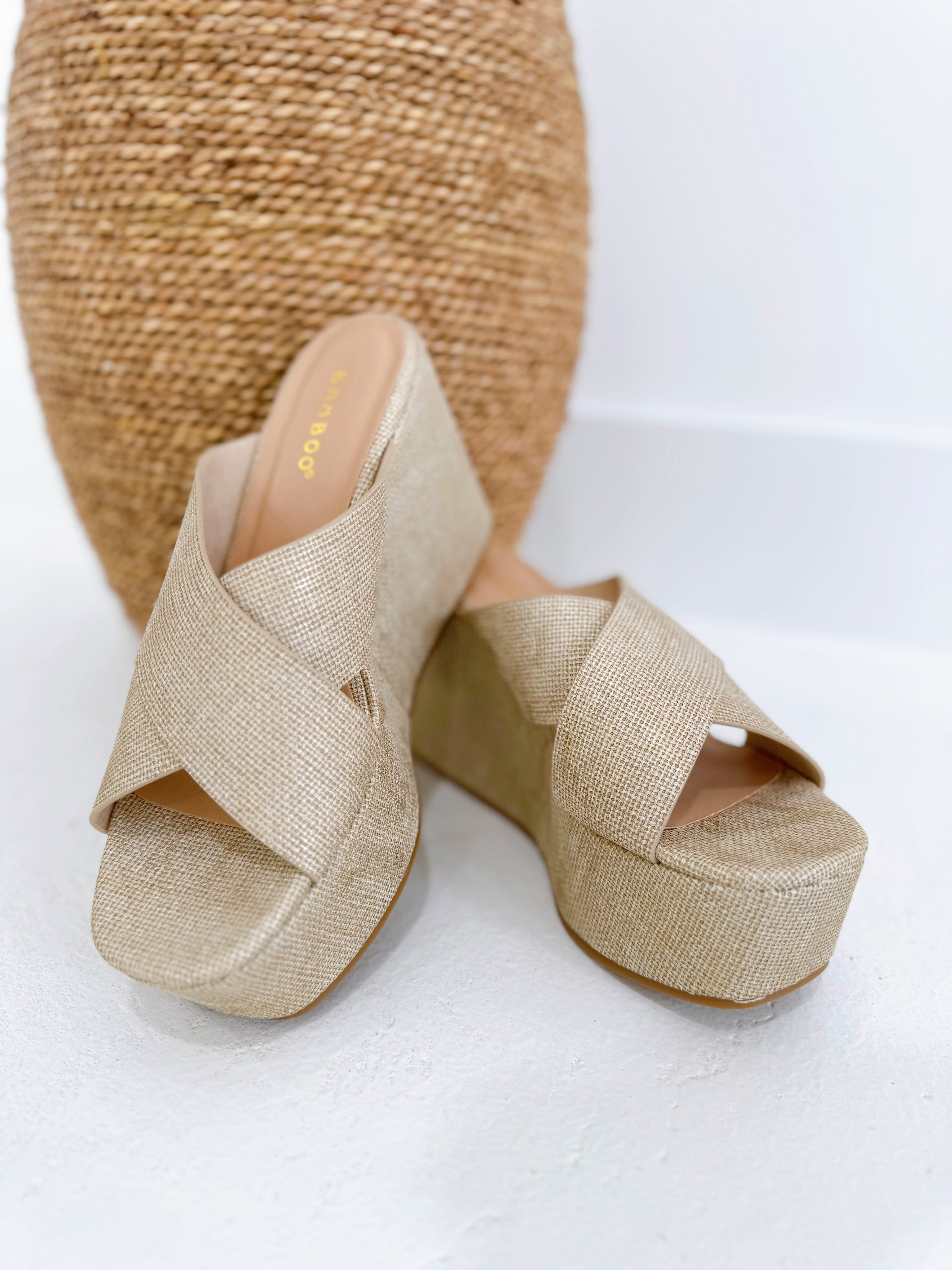 Going Vogue Wedge - Gold