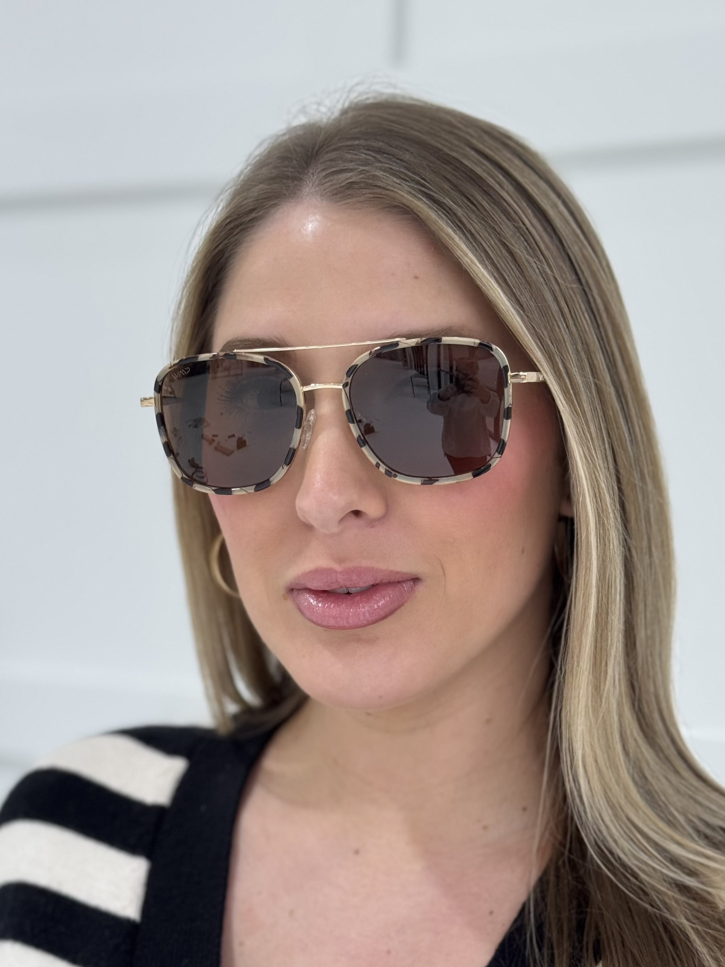 GIA Sunglasses - Beige Tortoise/Gradient Brown Lens